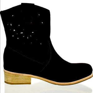 Fiel Anthropologie Suede C Hole Booties